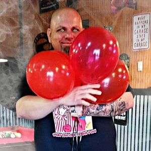 Meet your Posher, Travis